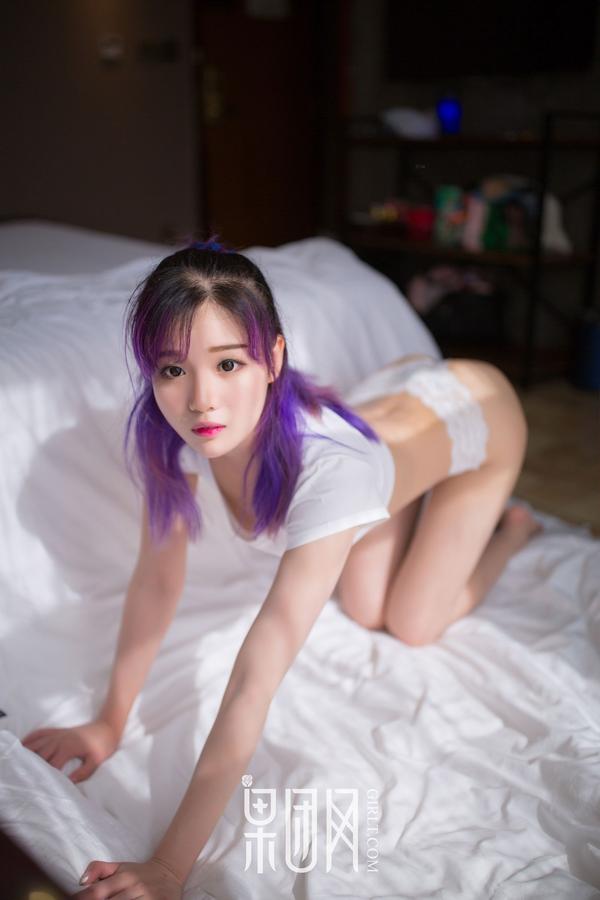 [熊川纪信Xiong Chuan] Purple Hair Girl Plump Peach Hip