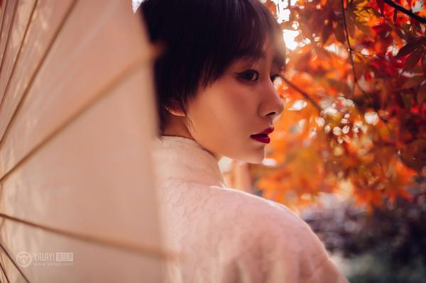 [雅拉伊YALAYI] Vol.136 A girl with a gentle breeze in the sunset