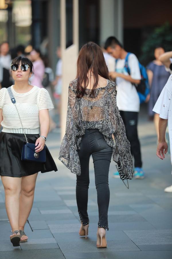 Yun Xiao Duo Cheng Du Street Picture