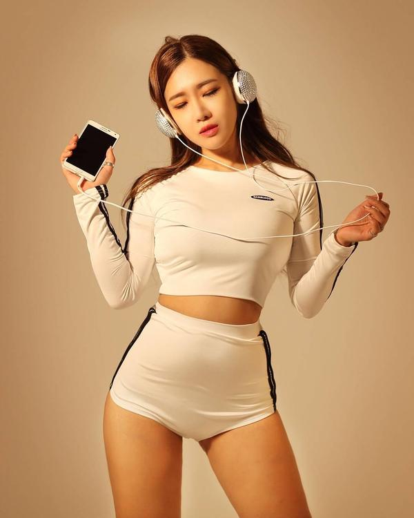 Hye Jin Jin Sexy Sport Picture and Photo