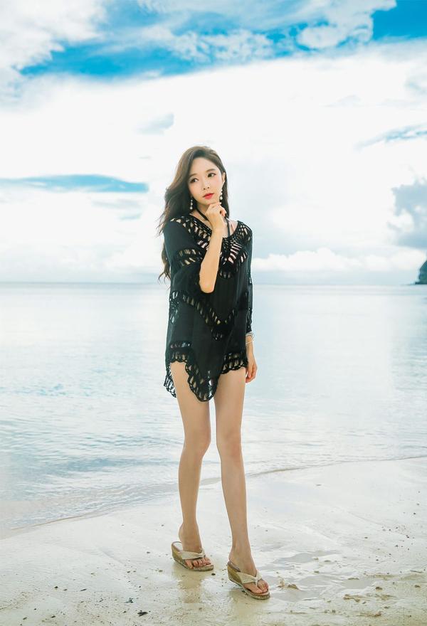 Park Soo Yeon Beach Temperament Picture and Photo