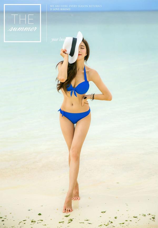 Park Soo Yeon 2017 Bikini Picture and Photo 3