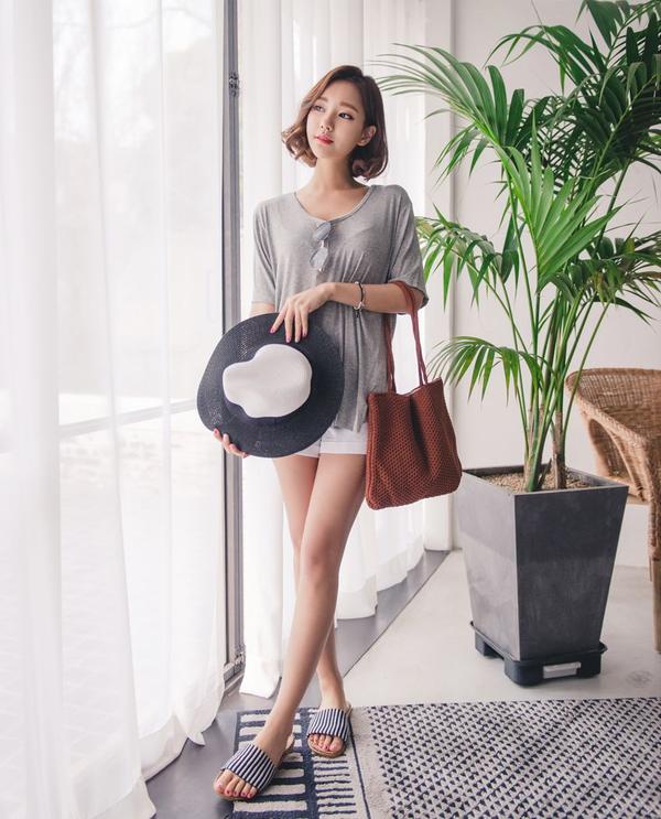 Yeon Ji Eun Maybeach Casual Wear Series 4