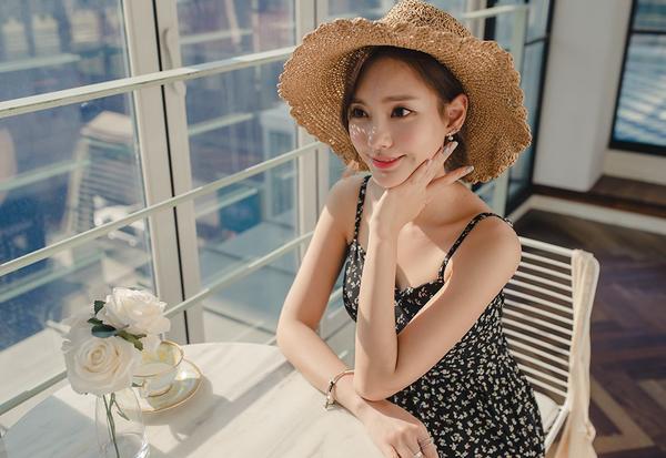 Yeon Ji Eun Maybeach Casual Wear Series 4