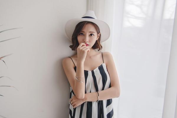 Yeon Ji Eun Maybeach Casual Wear Series 3