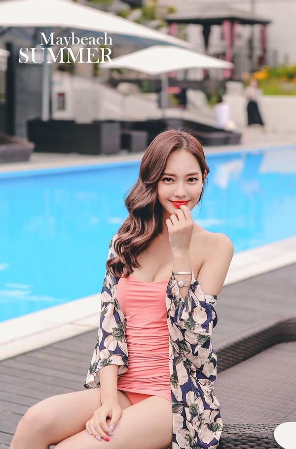 Yeon Ji Eun Pure Bikini Lovely Picture and Photo