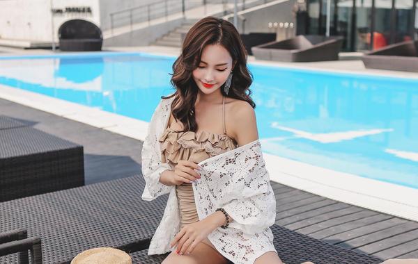 Yeon Ji Eun Pure Bikini Lovely Picture and Photo