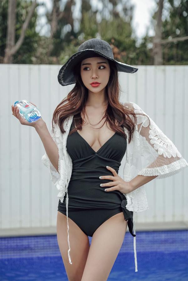 Park Da Hyun Eranzi Bikini Series II