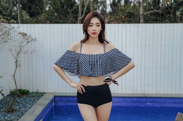 Park Da Hyun Eranzi Bikini Series I