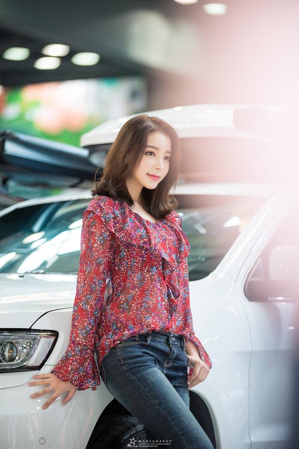 Han Ji Yeon Lovely Picture and Photo