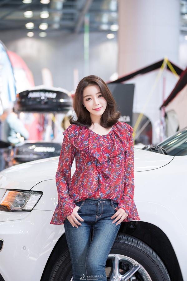 Han Ji Yeon Lovely Picture and Photo