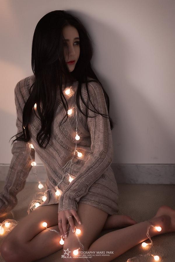 Park Soo Yu Beautiful Legs Temperament Picture and Photo