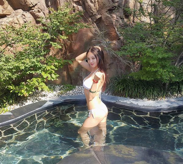 Miji Bikini Picture and Photo