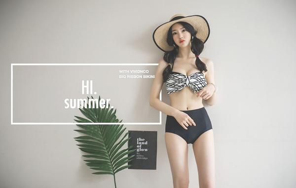 Park Jung Yoon 2016 Bikini and Swimwear Pictures 5