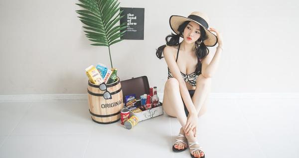 Park Jung Yoon 2016 Bikini and Swimwear Pictures 5