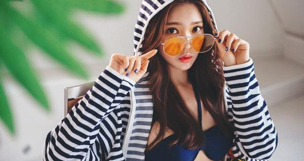 Park Jung Yoon 2016 Bikini and Swimwear Pictures 4