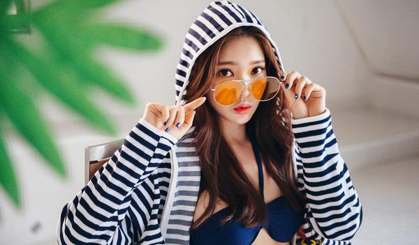 Park Jung Yoon 2016 Bikini and Swimwear Pictures 4