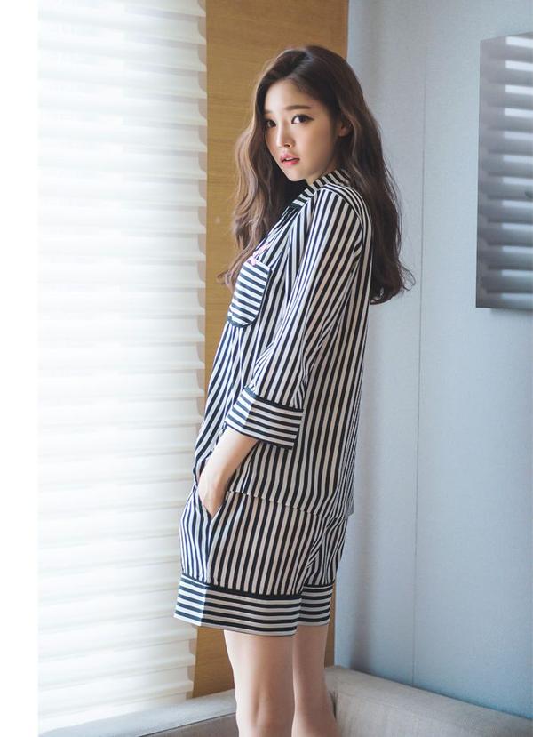 Park Jung Yoon Casual Clothes Picture and Photo 2
