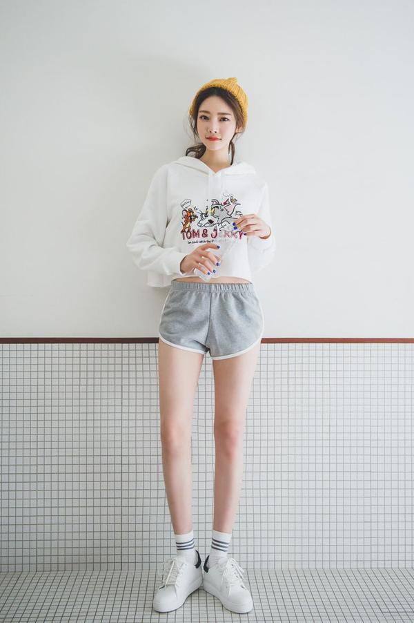 Park Jung Yoon Casual Clothes Picture and Photo