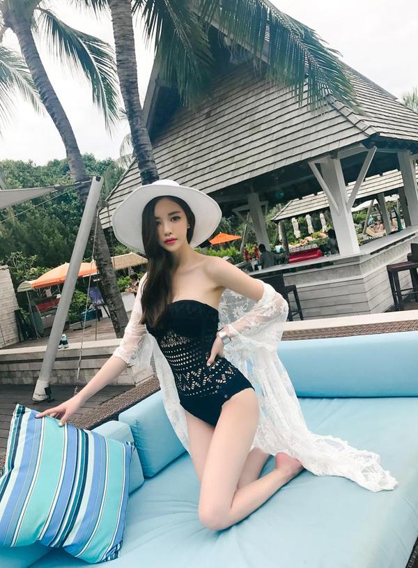 Son Yoon Joo 2017 Bikini Collection 2