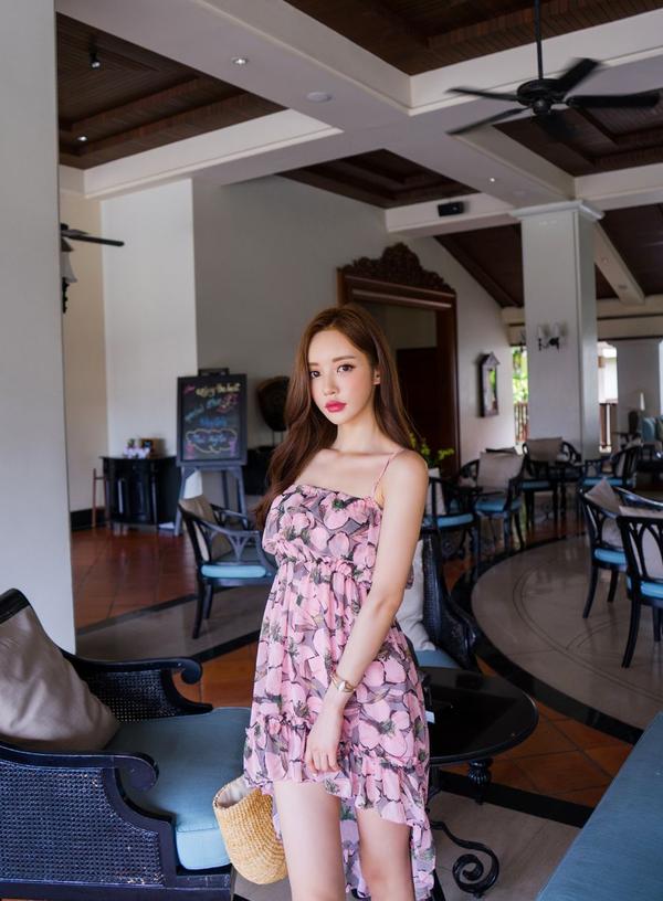 Son Yoon Joo 2017 Phuket Island Skirt Picture Series 6