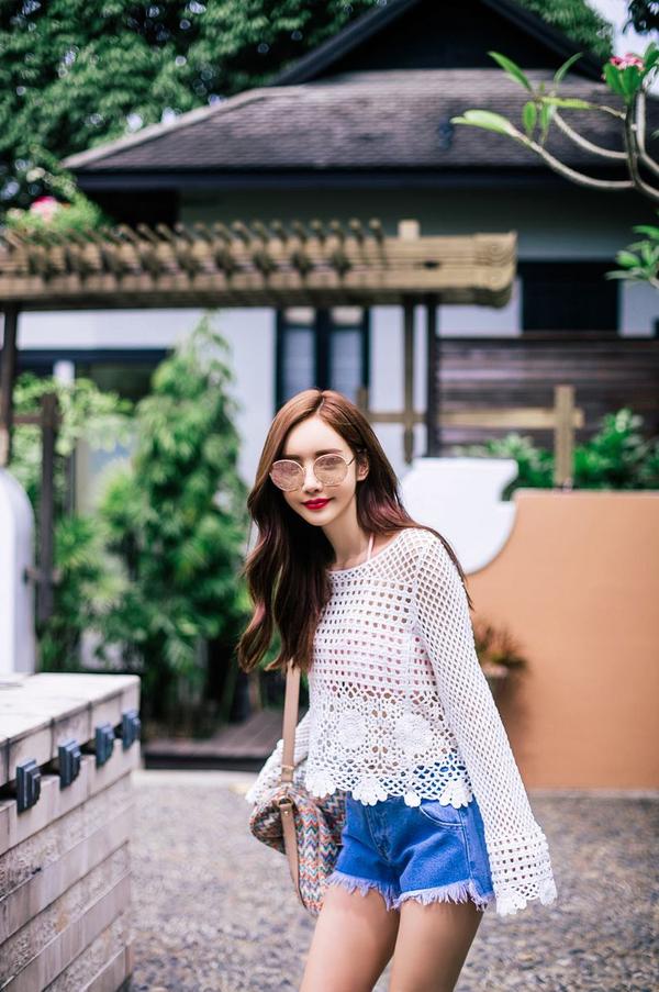 Son Yoon Joo 2017 Phuket Island Skirt Picture Series 6