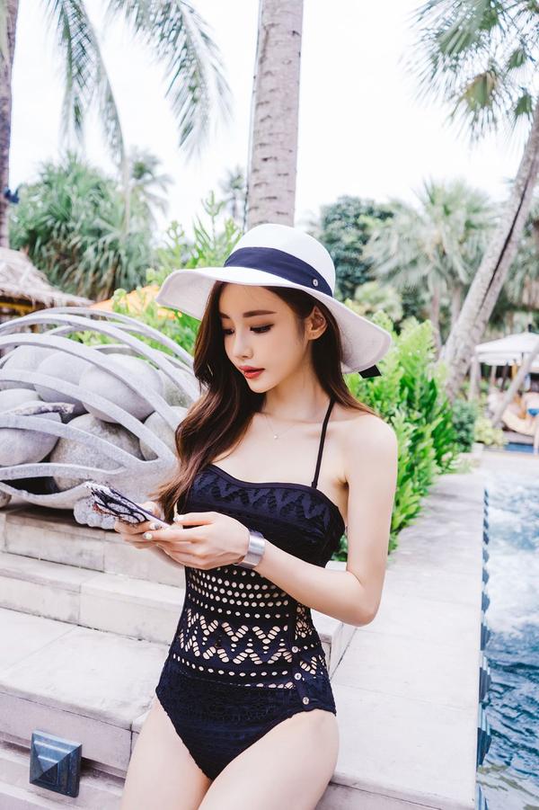 Son Yoon Joo 2017 Phuket Island Skirt Picture Series 5