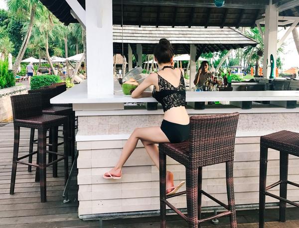 Son Yoon Joo 2017 Phuket Island Skirt Picture Series 5