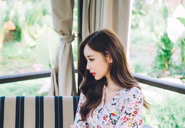 Son Yoon Joo 2017 Phuket Island Skirt Picture Series 4