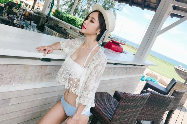 Son Yoon Joo 2017 Phuket Island Skirt Picture Series 3