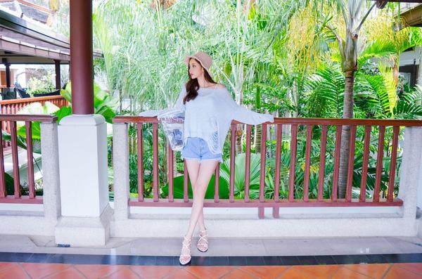 Son Yoon Joo 2017 Phuket Island Skirt Picture Series 2