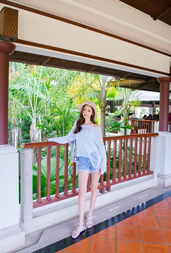 Son Yoon Joo 2017 Phuket Island Skirt Picture Series 2