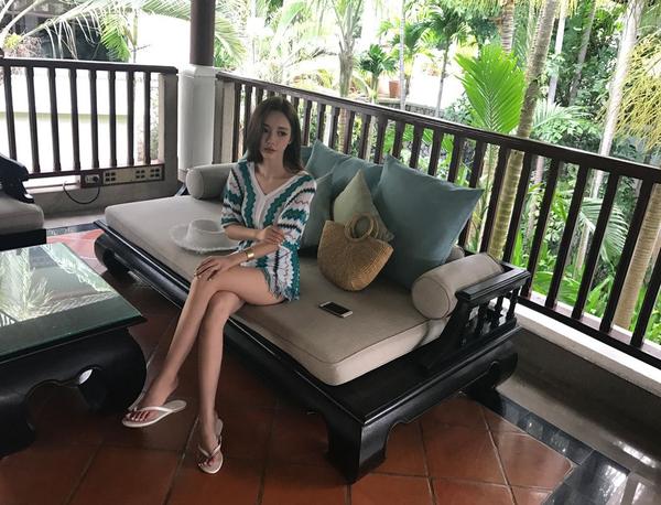 Son Yoon Joo 2017 Phuket Island Skirt Picture Series 2