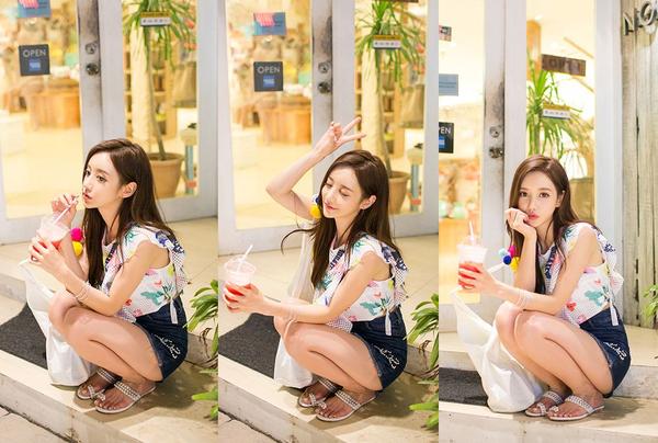 Son Yoon Joo Beach Beautiful Legs Temperament Picture and Photo