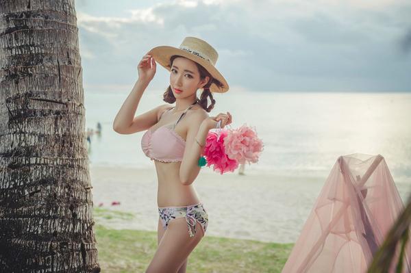 Lee Yeon Jeong 2017 MayBeach Bikini Pictures Series 6