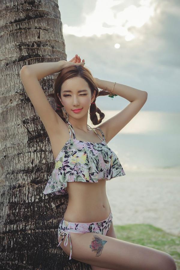 Lee Yeon Jeong 2017 MayBeach Bikini Pictures Series 6