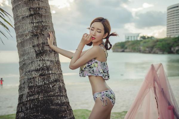 Lee Yeon Jeong 2017 MayBeach Bikini Pictures Series 6