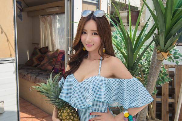 Lee Yeon Jeong 2017 MayBeach Bikini Pictures Series 5