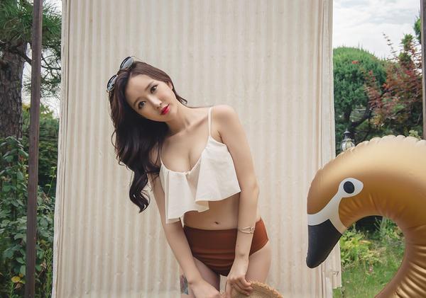 Lee Yeon Jeong 2017 MayBeach Bikini Pictures Series 3