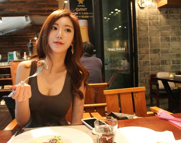 Ye Jung Hwa Sexy Picture and Photo