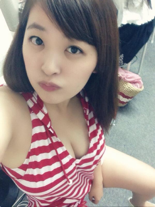 Saki Yanase Huge Boobs Bra Picture and Photo