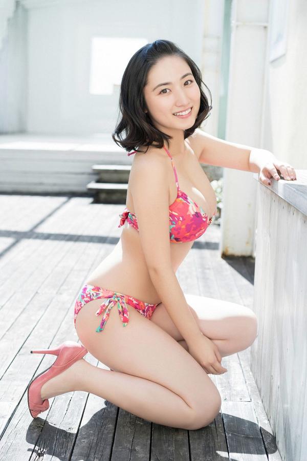 Saaya Irie Big Boobs Bikini Picture and Photo