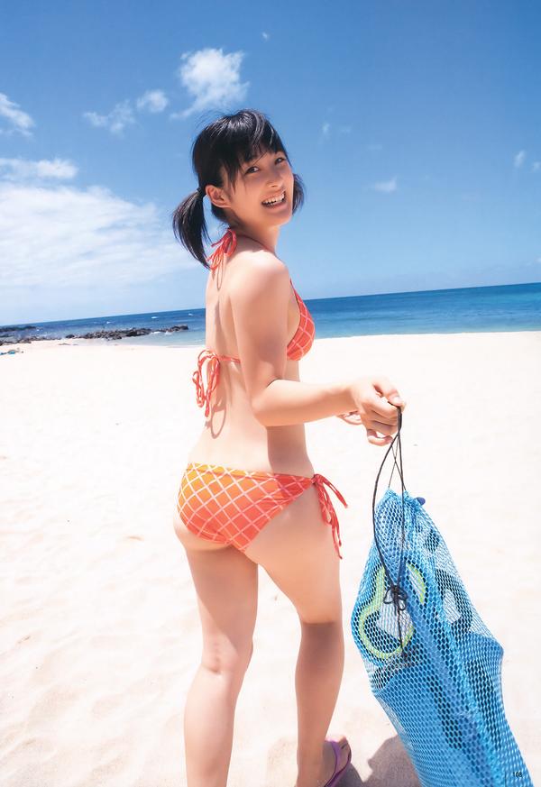 [UTB] Vol.200 鈴木愛理 渡辺麻友 板野友美 桜庭ななみ AKB48 逢沢りな [103P]