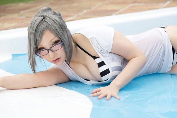 Saku Ayaka Big Boobs Cosplay Picture and Photo 2