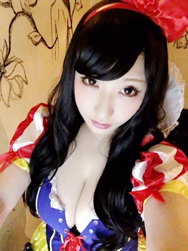 Saku Ayaka Big Boobs Cosplay Picture and Photo 1