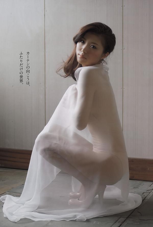 [Weekly Playboy] 2011 No.17 绫瀬はるか 宫沢佐江 新川优爱 爱衣