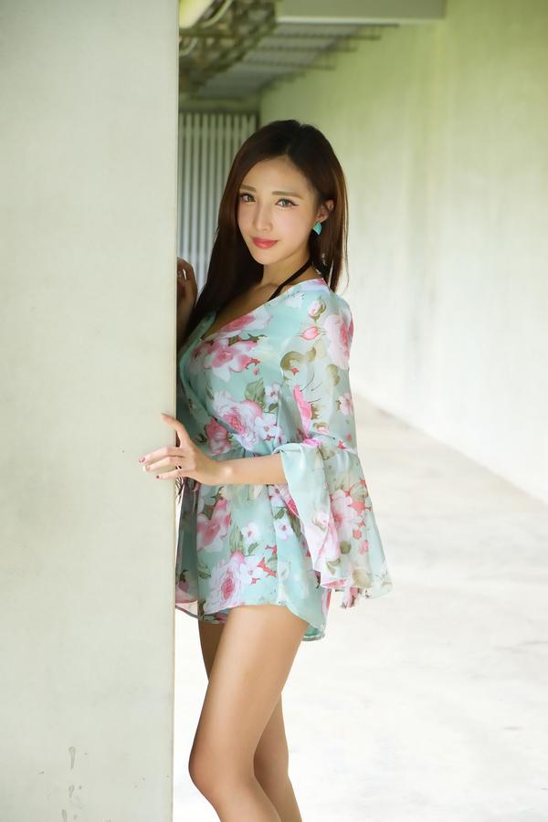 Taiwan Pretty Girl Zhao Yun《Grace Goddess》Pictures