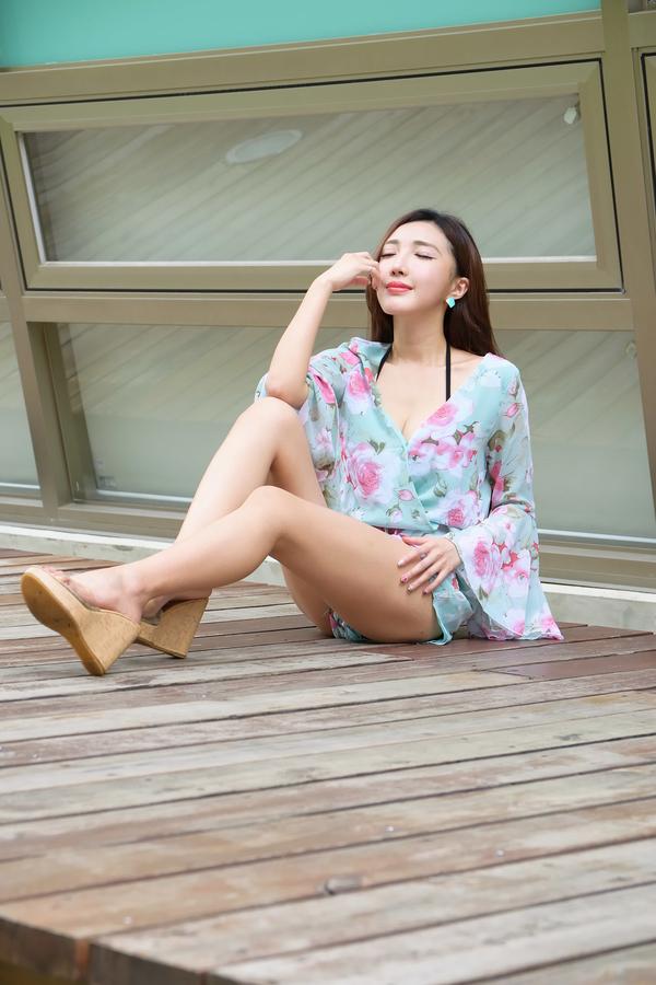 Taiwan Pretty Girl Zhao Yun《Grace Goddess》Pictures