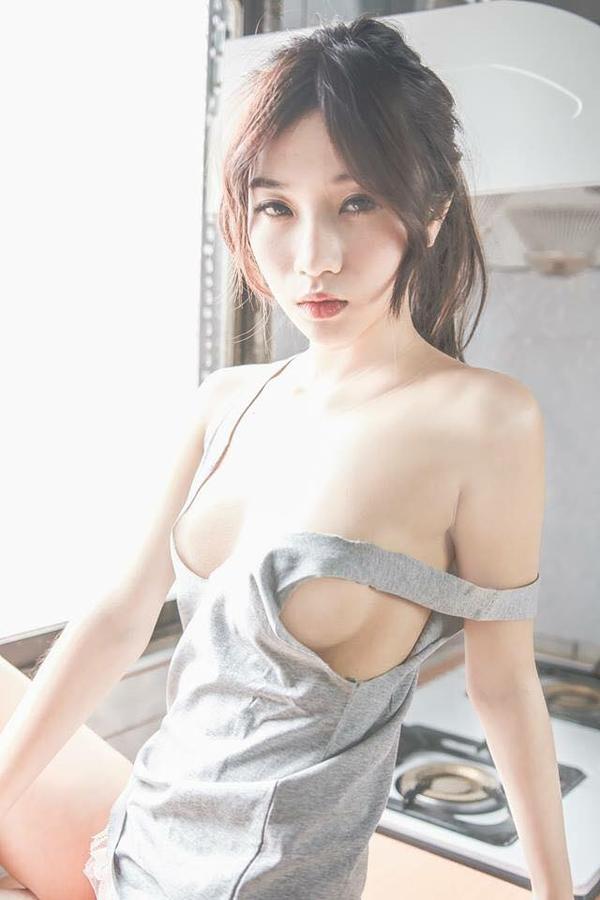 Shen Qi Qi Sexy Hot Picture and Photo
