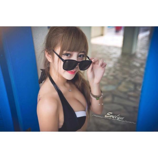 Chen Xing Mei Cute Bikini Picture and Photo
